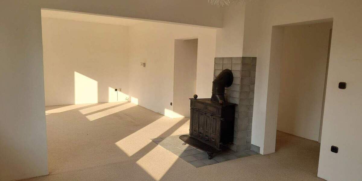 Mehrfamilienhaus, Wohnhaus Moers Hülsdonk - 6 Zimmer, 132 m&sup2;, 620.000&euro; | Angebot:25896452