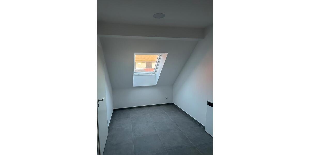 Dachgeschoßwohnung Dorsten Altstadt - 4 Zimmer, 101 m&sup2;, 1.200&euro; | Angebot:25395282