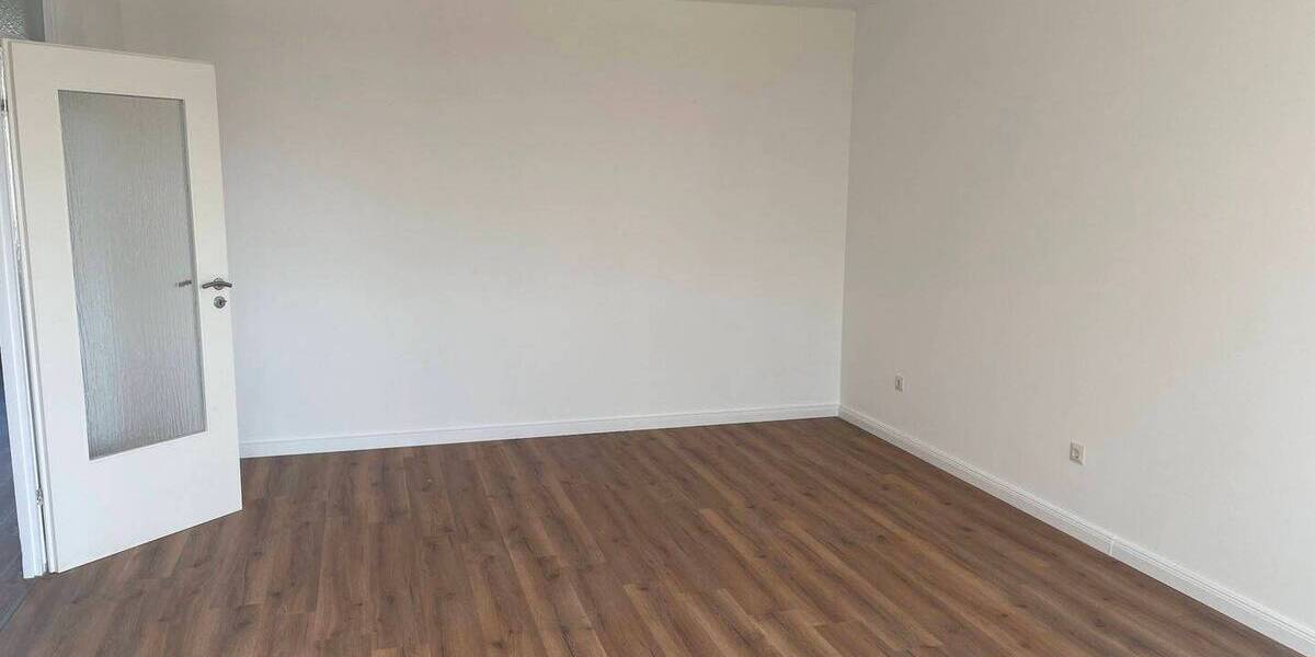 Etagenwohnung Duisburg Hochheide - 2 Zimmer, 68 m&sup2;, 589&euro; | Angebot:25987132