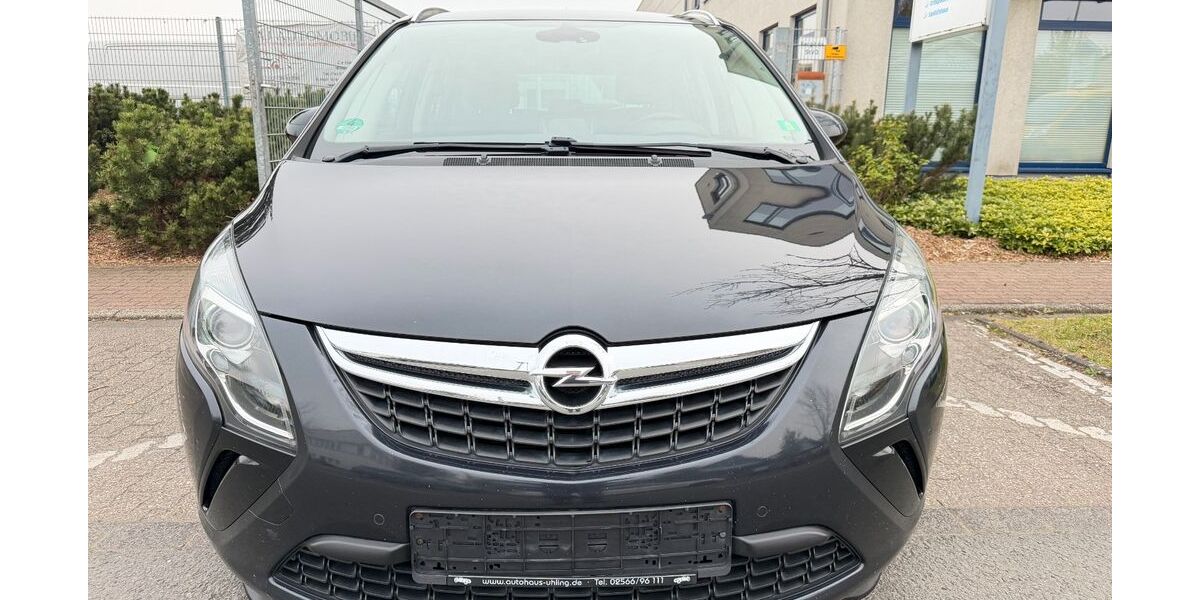 Opel Zafira Tourer 200.000 km 5.399 &euro; Oberhausen 46047