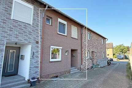 Haus Moers Hochstraß - 3 Zimmer, 91 m&sup2;, 265.000&euro; | Angebot:27362201