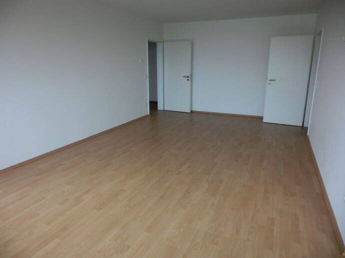 Etagenwohnung Duisburg Hochheide - 2 Zimmer, 68 m&sup2;, 579&euro; | Angebot:25796941
