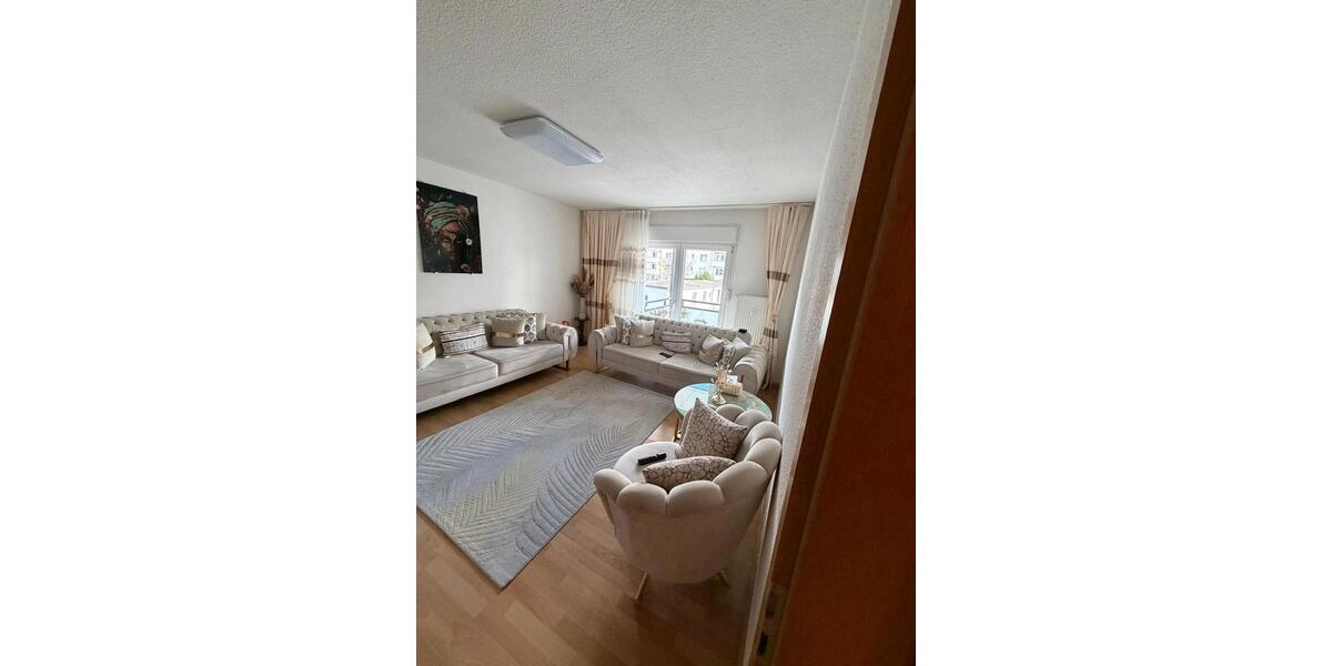 Etagenwohnung Duisburg Duisburg-Mitte - 2 Zimmer, 50 m&sup2;, 645&euro; | Angebot:25404200