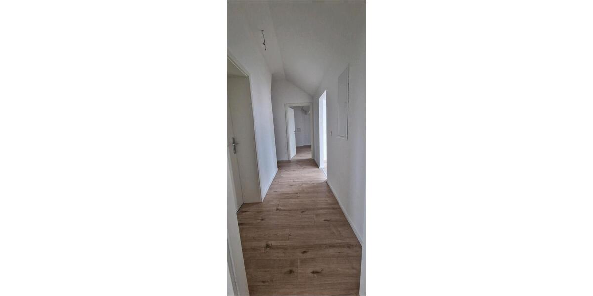 Dachgeschoßwohnung Bottrop Batenbrock - 2 Zimmer, 75 m&sup2;, 750&euro; | Angebot:25647921