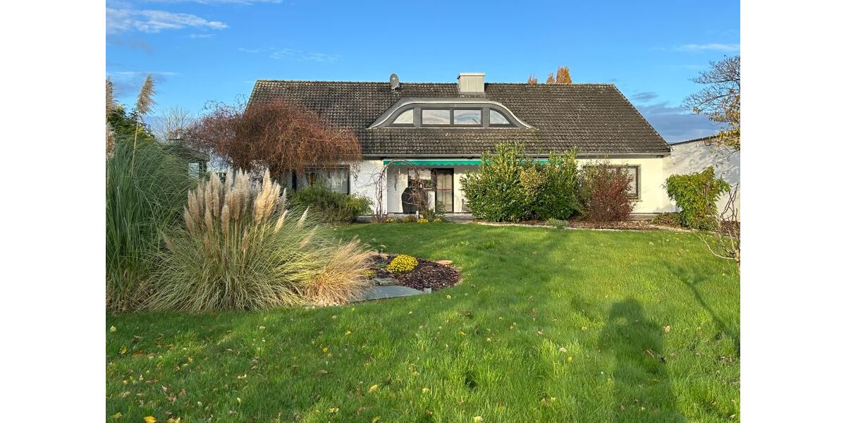 Provisionsfrei* Großzügiges Einfamilienhaus mit ELW - provisionsfrei - - Einfamilienhaus Sonsbeck | Angebot:25752053