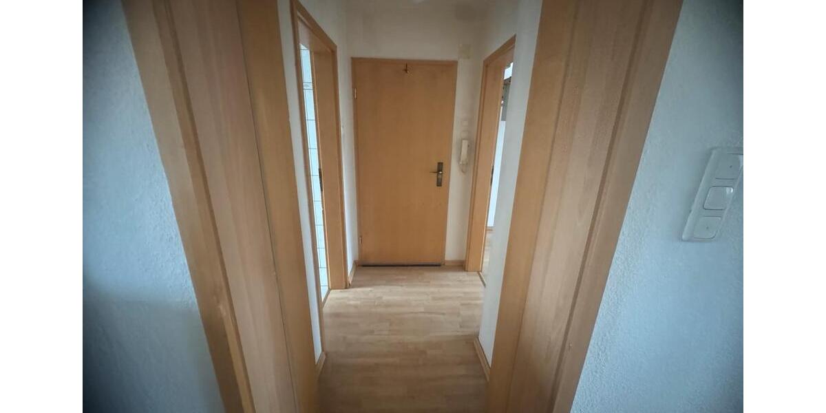 Etagenwohnung Duisburg Beeck - 3 Zimmer, 80 m&sup2;, 450&euro; | Angebot:26507396