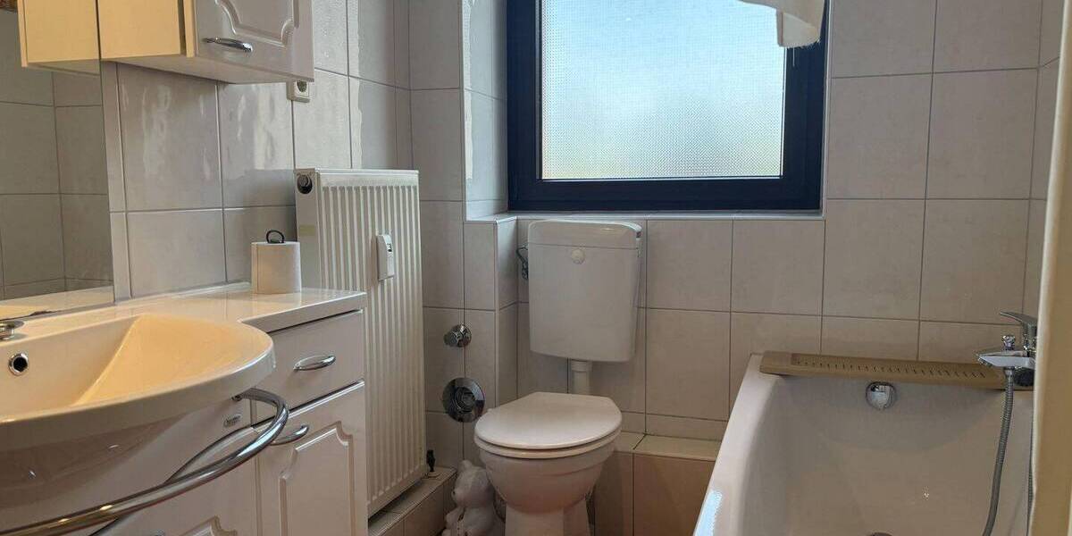 Etagenwohnung Duisburg Hochheide - 3 Zimmer, 76 m&sup2;, 159.000&euro; | Angebot:26391465