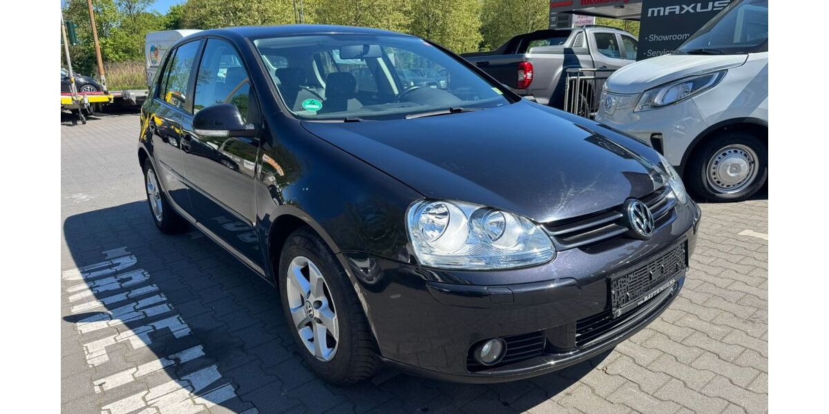 VW Golf 104.000 km 4.490 &euro; Bottrop 46238