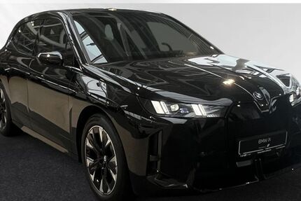 BMW iX 4.000 km 76.890 &euro; Moers 47441