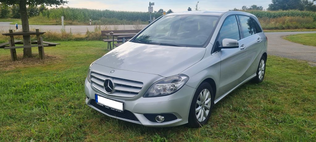 Mercedes-Benz B 180 98.900 km 9.450 &euro; Borken 46325