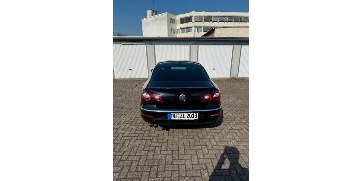 VW Passat CC 172.500 km 9.900 &euro; Duisburg 47057