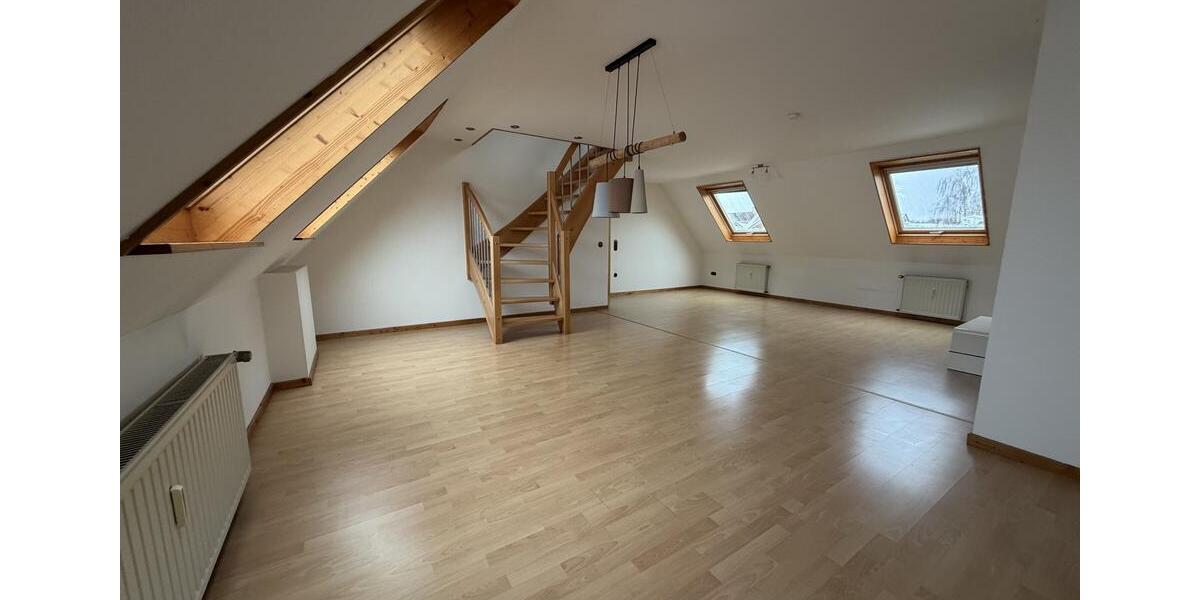 Dachgeschoßwohnung Rhede - 3 Zimmer, 90 m&sup2;, 795&euro; | Angebot:23650227