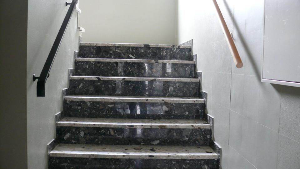 Dachgeschoßwohnung Duisburg Mittelmeiderich - 2 Zimmer, 45 m&sup2;, 450&euro; | Angebot:25894328