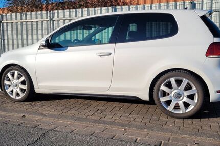 VW Golf 222.800 km 8.250 &euro; Issum 47661