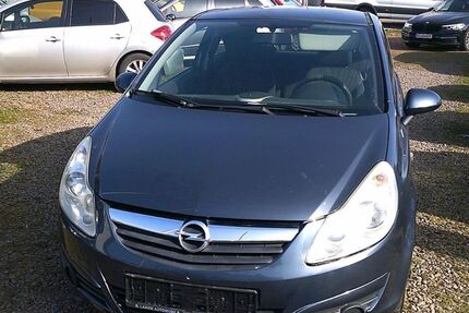 Opel Corsa 151.000 km 2.199 &euro; Duisburg 47167