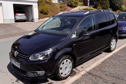 VW Touran 176.400 km 9.750 &euro; Bottrop 46242