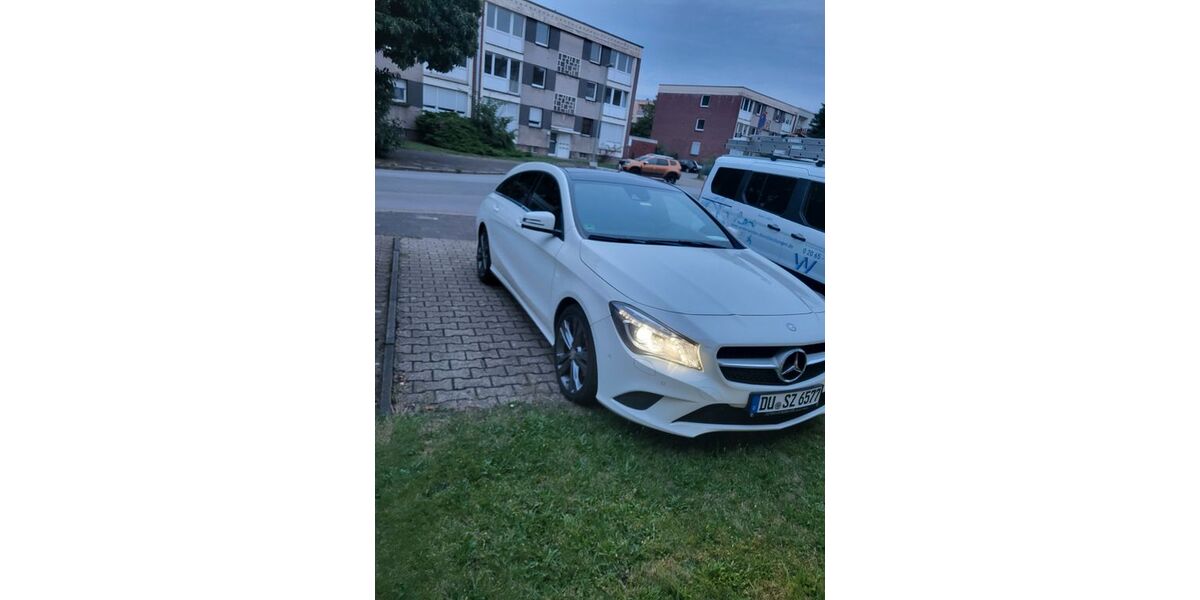 Mercedes-Benz CLA 200 Shooting Brake 152.000 km 15.250 &euro; Duisburg 47226
