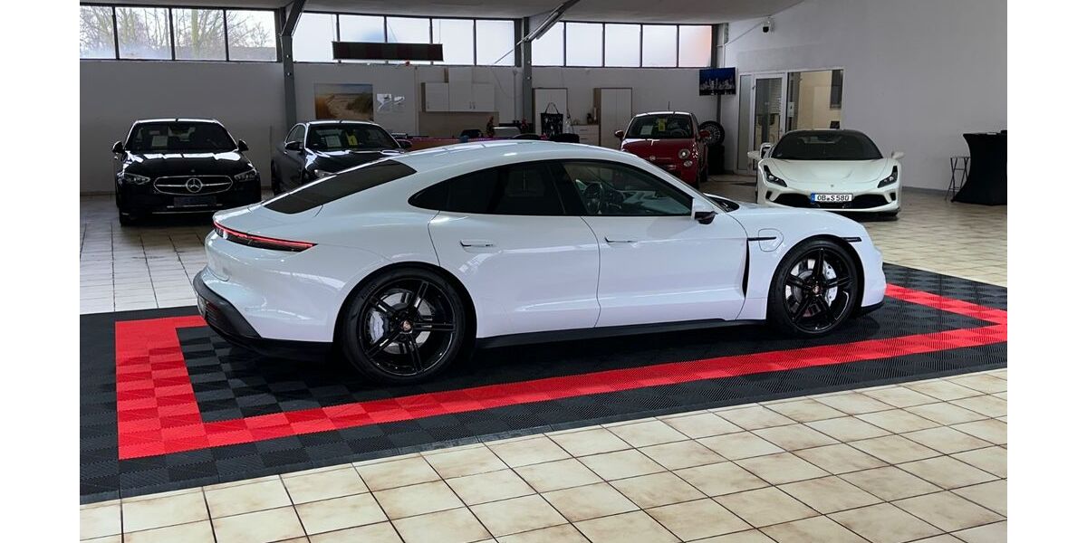 Porsche Taycan 89.500 km 61.500 &euro; Oberhausen 46047