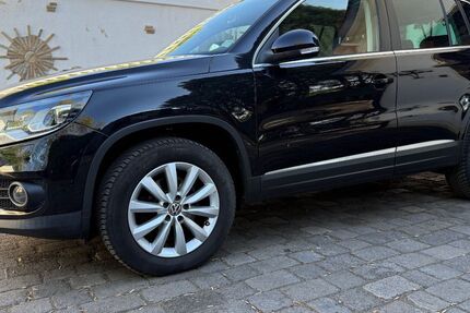 VW Tiguan 203.221 km 7.950 &euro; Neukirchen-Vluyn 47506