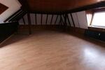 Dachgeschoßwohnung Duisburg Duisburg-Mitte - 5 Zimmer, 110 m&sup2;, 1.250&euro; | Angebot:26553398