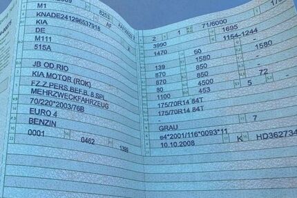 Kia Rio 94.000 km 3.700 &euro; Voerde 46562