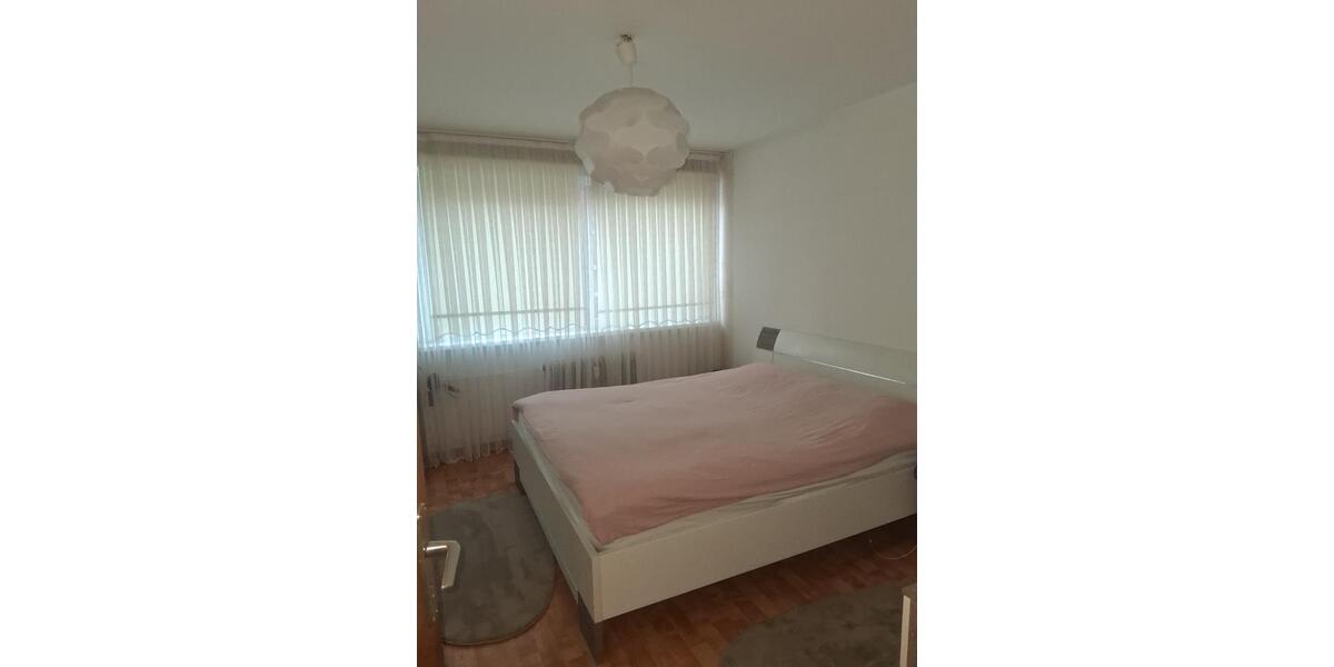 Etagenwohnung Duisburg Rheinhausen - 4 Zimmer, 100 m&sup2;, 701&euro; | Angebot:25760110