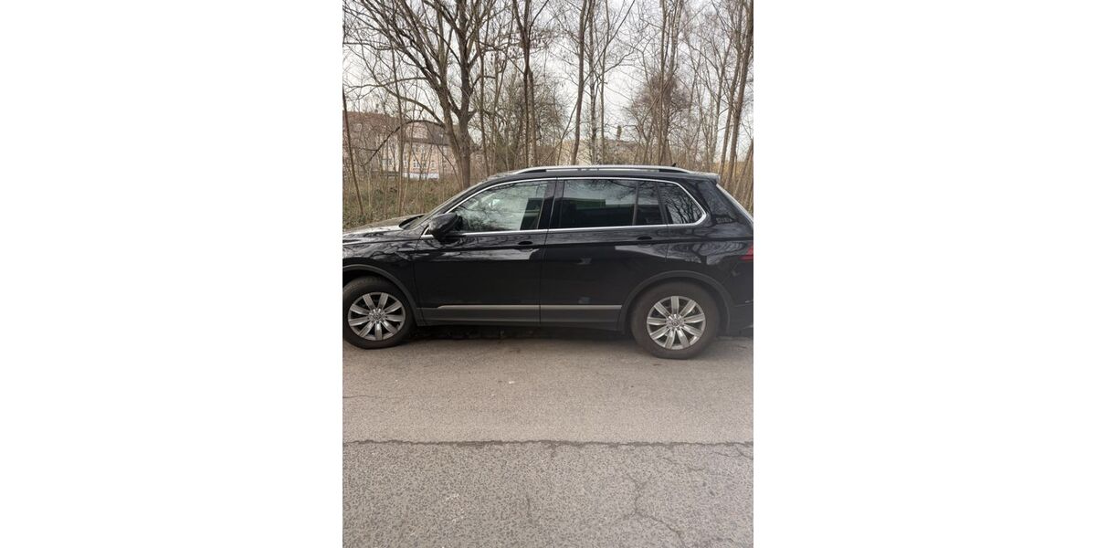 VW Tiguan 115.000 km 16.500 &euro; Duisburg 47167