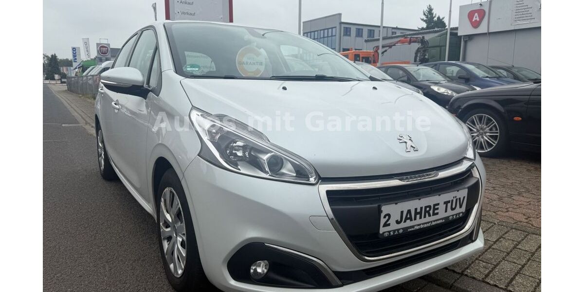 Peugeot 208 140.241 km 4.700 &euro; Geldern 47608
