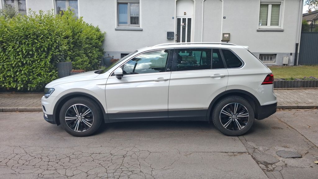 VW Tiguan 126.000 km 15.900 &euro; Gladbeck 45968