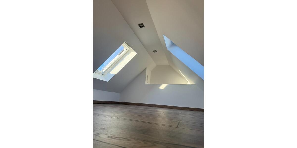 Dachgeschoßwohnung Dinslaken - 1 Zimmer, 44 m&sup2;, 119.000&euro; | Angebot:26021692