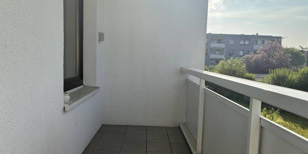 Etagenwohnung Duisburg Hochheide - 3 Zimmer, 76 m&sup2;, 159.000&euro; | Angebot:26391465