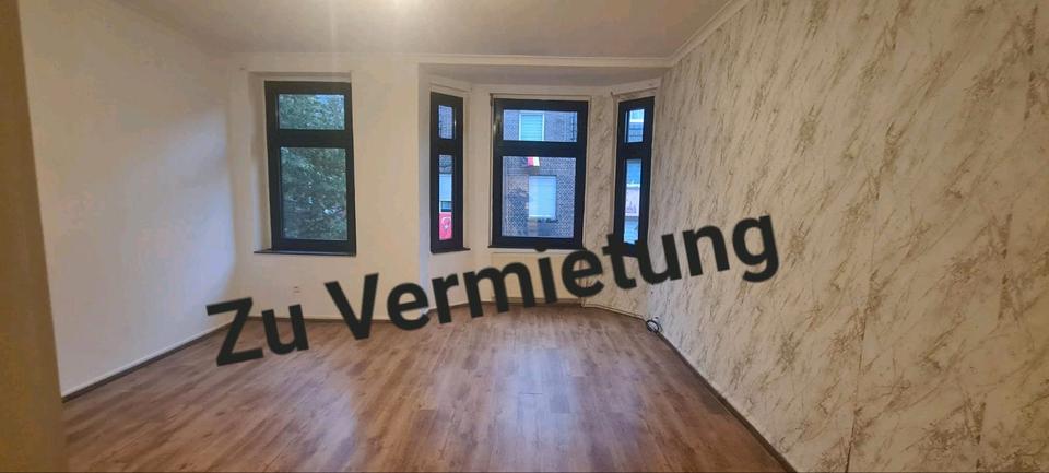 Etagenwohnung Duisburg Hamborn - 4 Zimmer, 84 m&sup2;, 700&euro; | Angebot:25838730