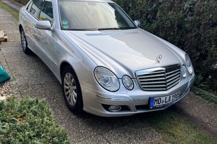Mercedes-Benz 220 220.985 km 6.500 &euro; Moers 47445