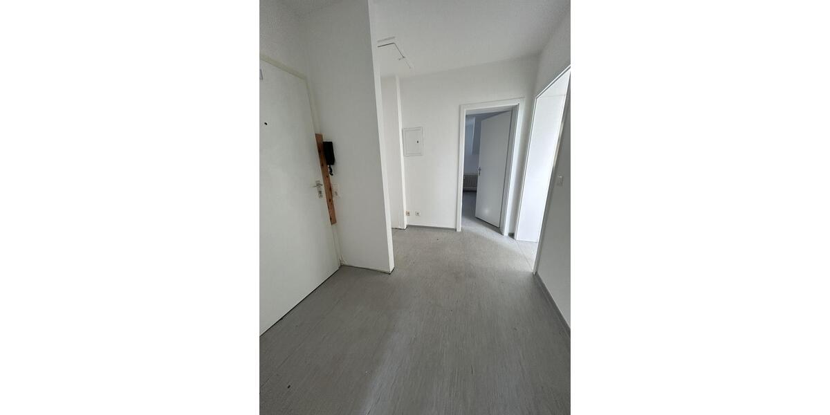 Dachgeschoßwohnung Duisburg Hamborn - 2.5 Zimmer, 57 m&sup2;, 303&euro; | Angebot:25601214