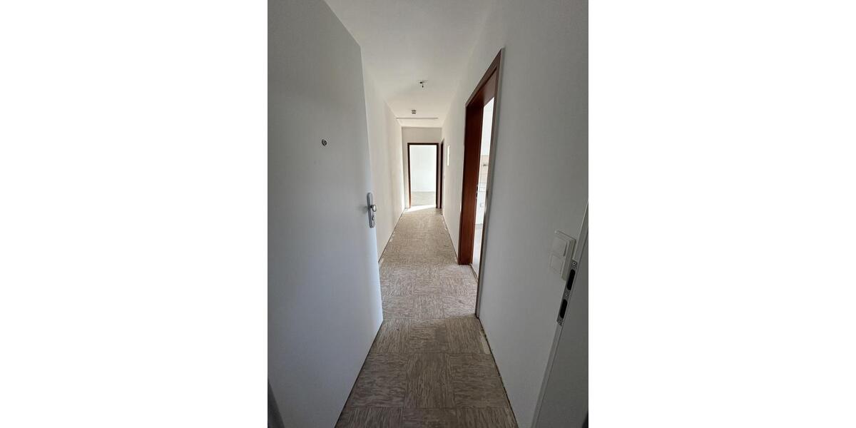 Dachgeschoßwohnung Duisburg Walsum - 2.5 Zimmer, 70 m&sup2;, 473&euro; | Angebot:23282116