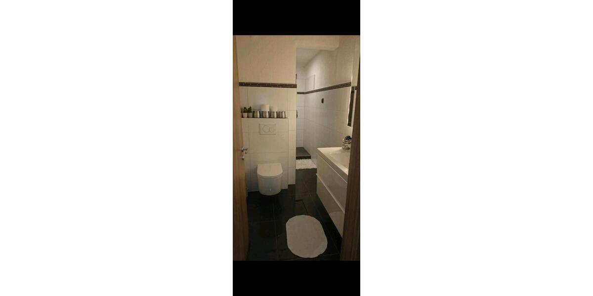 Etagenwohnung Duisburg Mittelmeiderich - 5 Zimmer, 107 m&sup2;, 240.000&euro; | Angebot:25832403