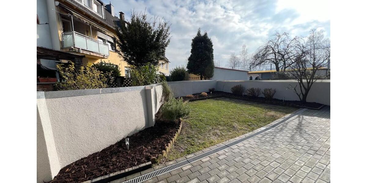 Erdgeschoßwohnung Duisburg Mittelmeiderich - 2 Zimmer, 65 m&sup2;, 940&euro; | Angebot:24943788