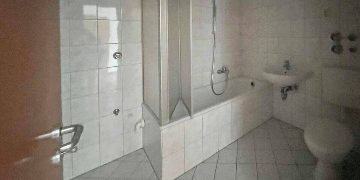 Etagenwohnung Dinslaken Bruch - 6 Zimmer, 152 m&sup2;, 311.000&euro; | Angebot:26451306