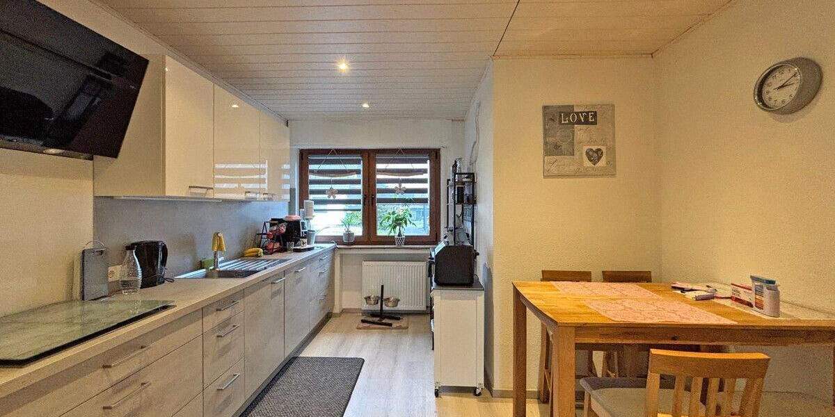 Mehrfamilienhaus, Wohnhaus Voerde Spellen - 6 Zimmer, 165 m&sup2;, 395.000&euro; | Angebot:25741546