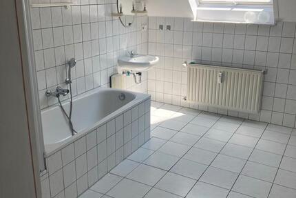 Wohnung Oberhausen Schmachtendorf - 3 Zimmer, 72 m&sup2;, 670&euro; | Angebot:26679359