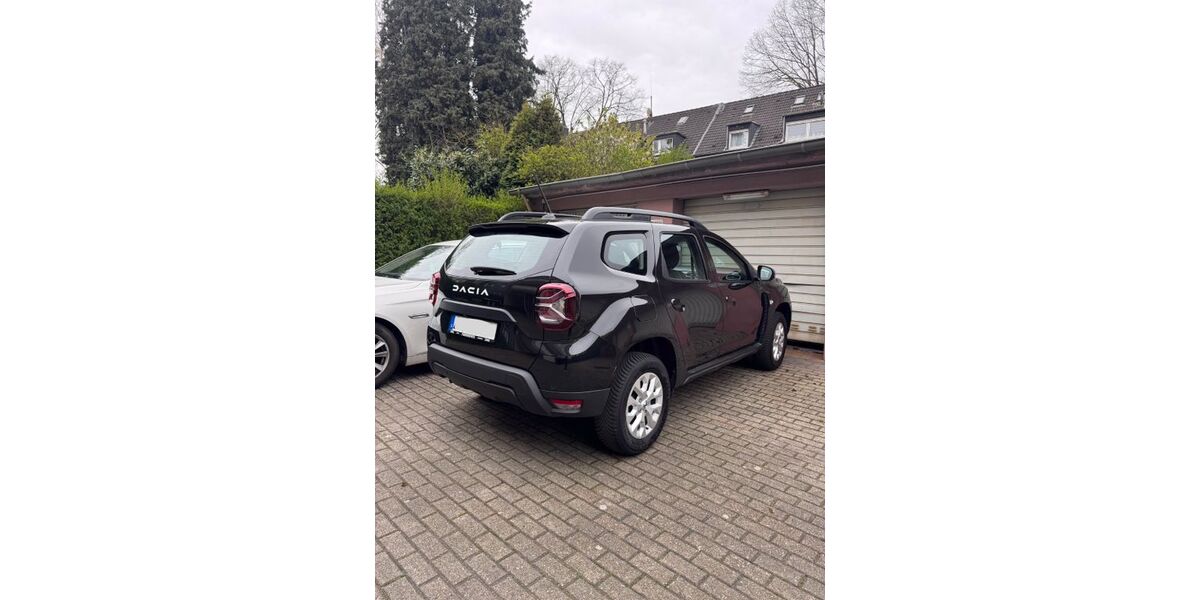 Dacia Duster 3.252 km 16.500 &euro; Duisburg 47137
