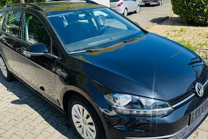 VW Golf 220.000 km 7.480 &euro; XANTEN 46509