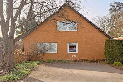 Haus Moers Utfort - 5 Zimmer, 203 m&sup2;, 400.000&euro; | Angebot:25684460