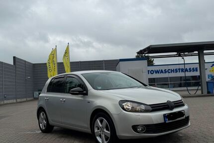 VW Golf 160.000 km 6.300 &euro; Oberhausen 46046