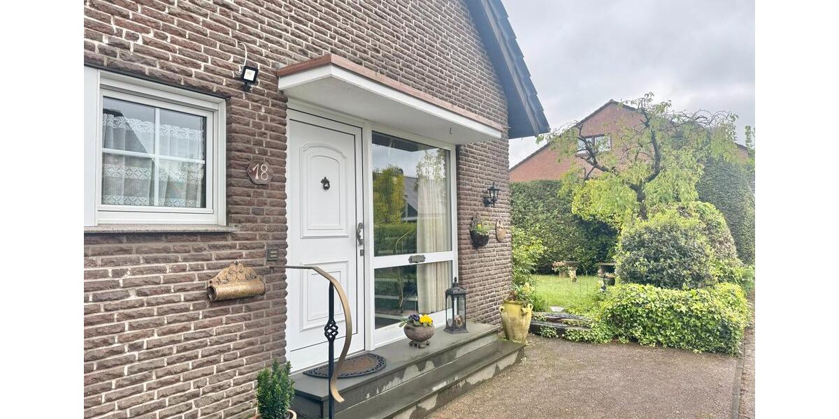 Etagenwohnung Bocholt Feldmark - 4 Zimmer, 85 m&sup2;, 800&euro; | Angebot:26479415