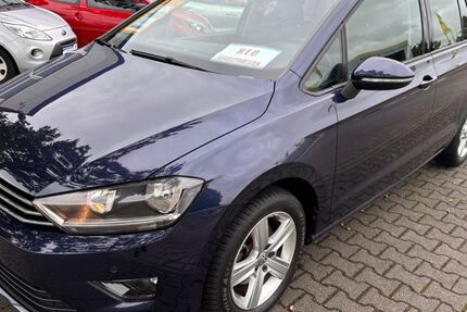 VW Golf Sportsvan 33.800 km 13.499 &euro; Kevelaer 47623