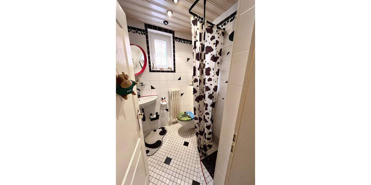 Einfamilienhaus Duisburg Beeck - 5 Zimmer, 126 m&sup2;, 295.000&euro; | Angebot:25688688