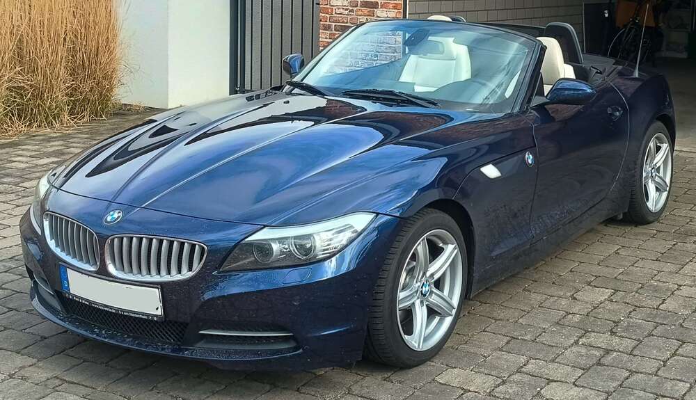 BMW Z4 56.746 km 24.700 &euro; Rees 46459
