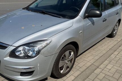 Hyundai i30 271.000 km 1.299 &euro; Borken 46325