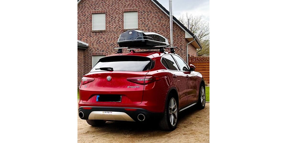 Alfa Romeo Stelvio 107.500 km 21.800 &euro; Bottrop 46242